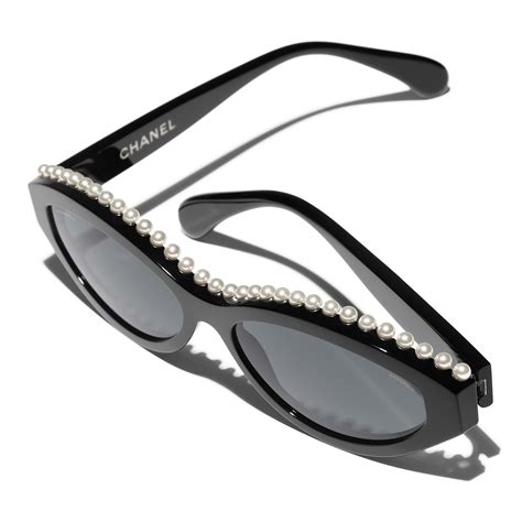 chanel dioptric glasses imitation pearl pearl|Chanel Pearl Sunglasses Are the Peak of ’90s Chic .